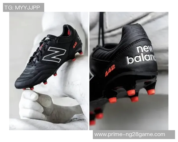 探索adipure足球鞋的卓越性能与舒适体验助力你在赛场上大放异彩